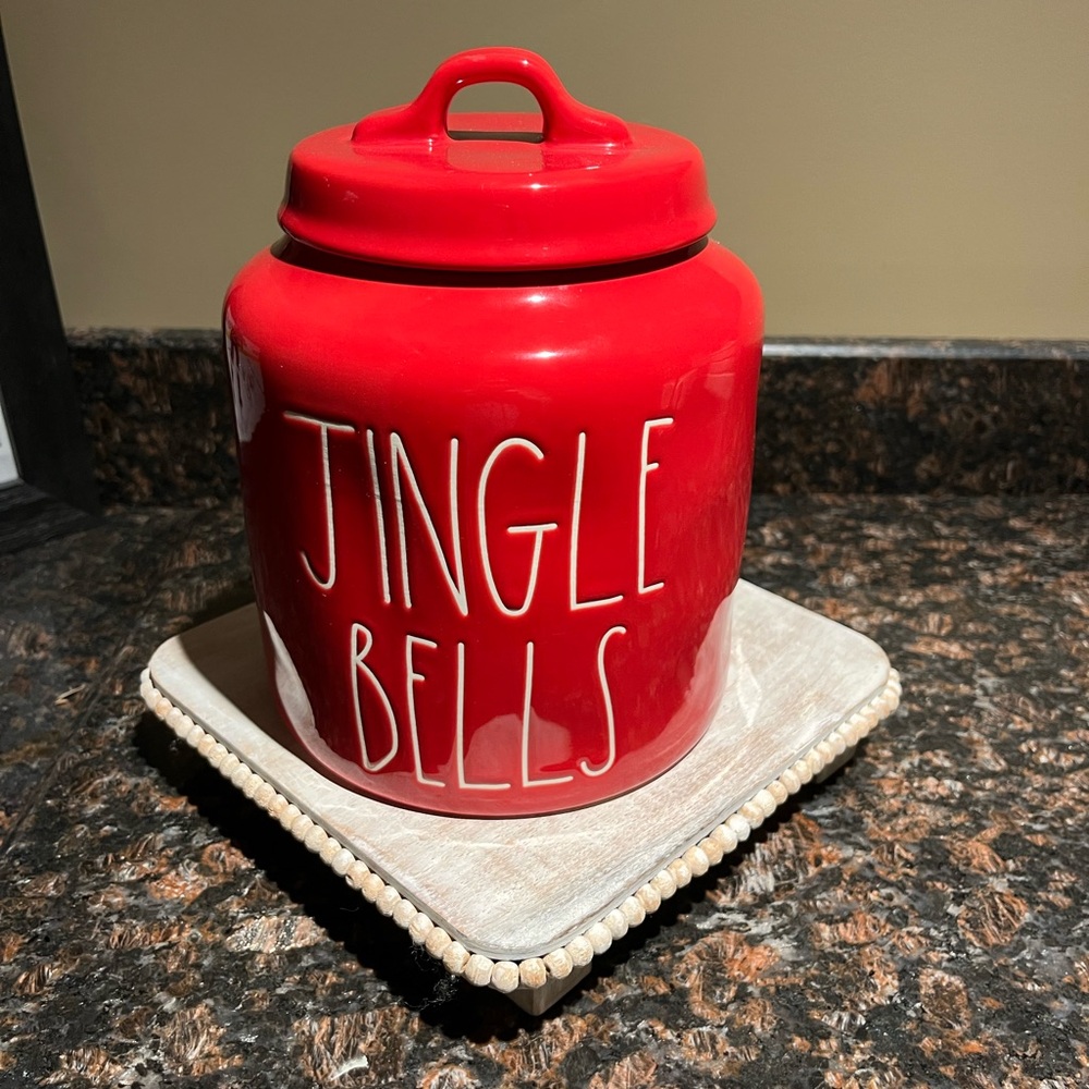 Rae Dunn Festive Large Cannister.